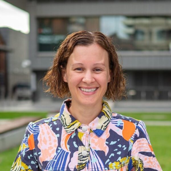 Dr Evelyn Parr