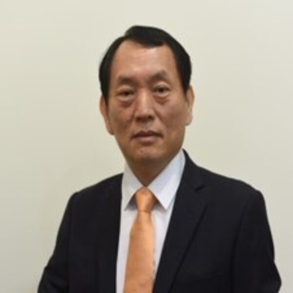 Dr Yau-Jiunn Lee